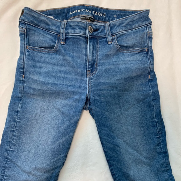 American Eagle Mid Rise Skinny Jeans - Picture 2 of 3